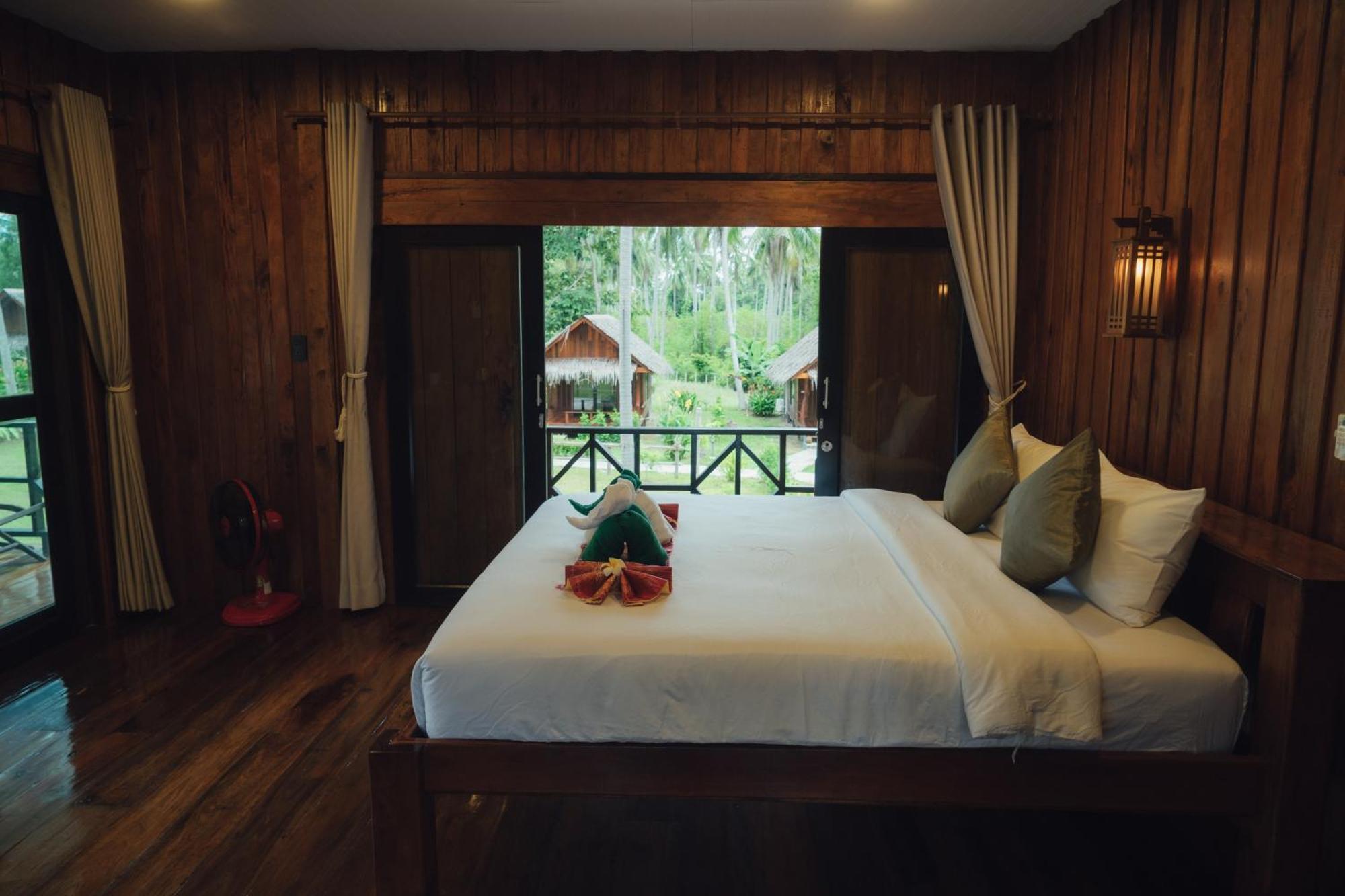 Coco Canopy Boutique Resort Koh Jum Exterior photo