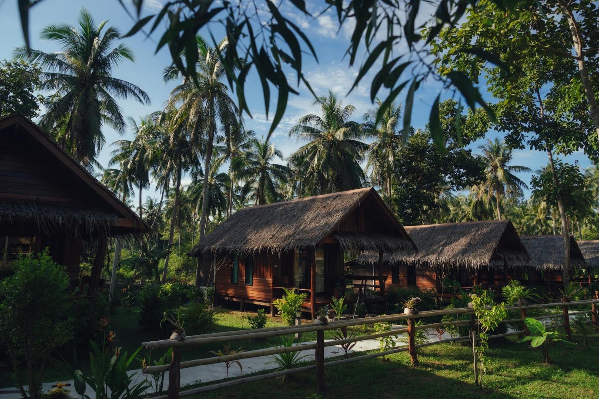 Coco Canopy Boutique Resort Koh Jum Exterior photo