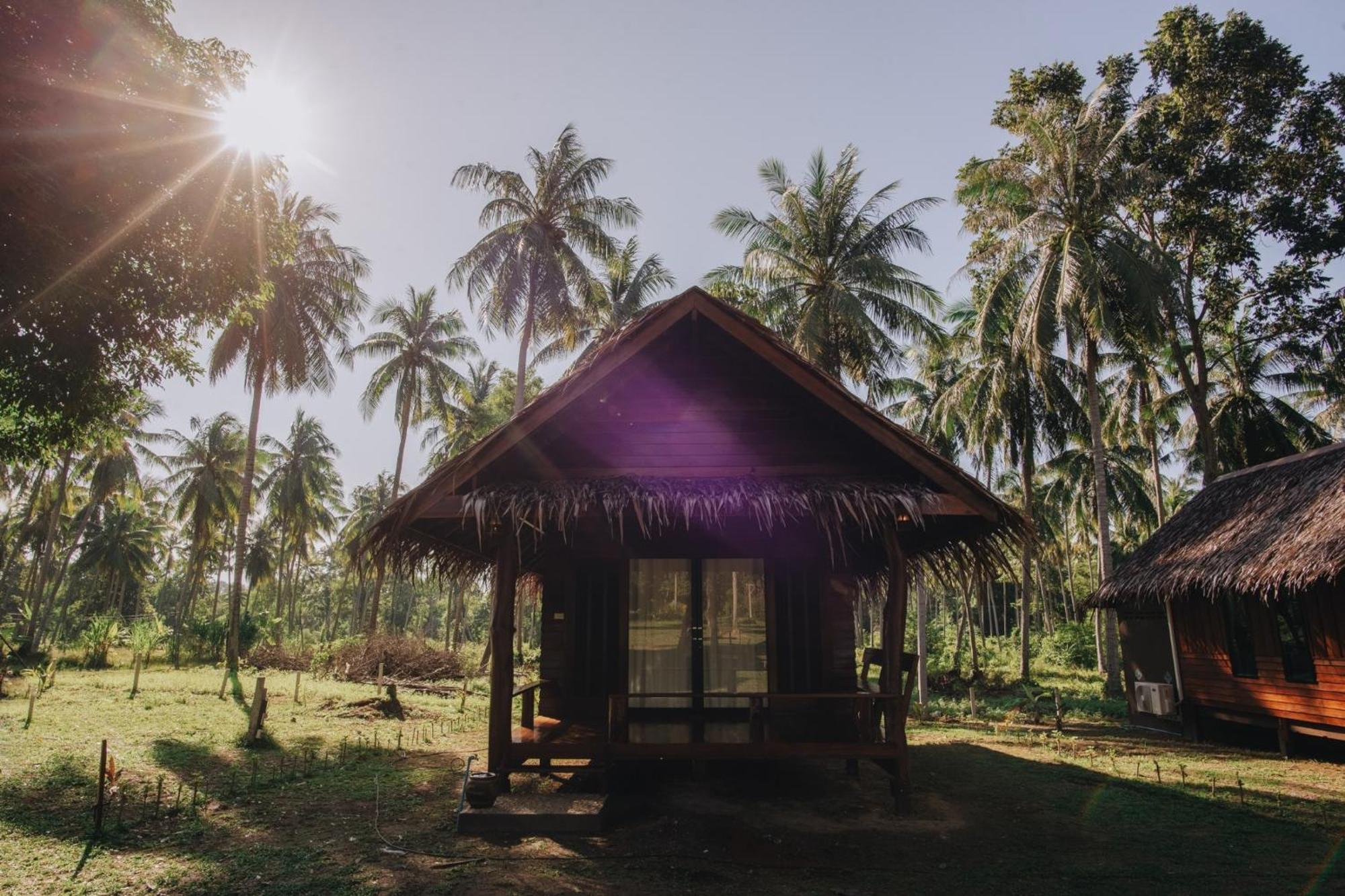Coco Canopy Boutique Resort Koh Jum Exterior photo